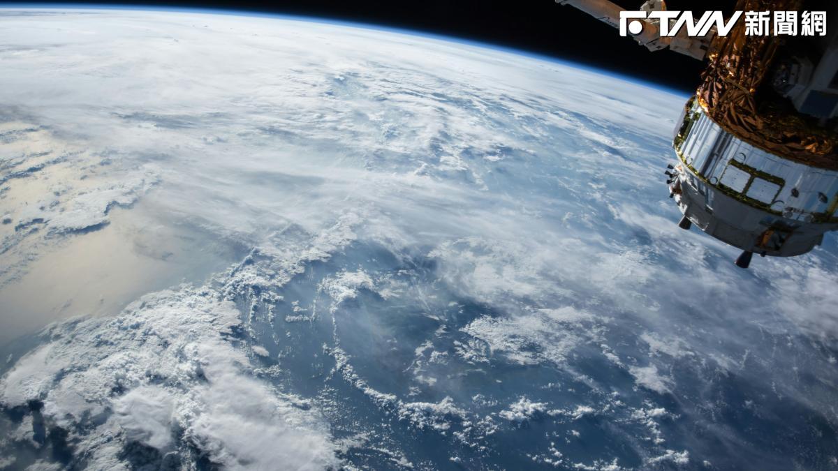 訂單滿到2035年！「低軌衛星大廠」目標價給到2000元　亞馬遜、SpaceX需求強勁EPS攻40元