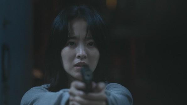 朴寶英不堪家暴黑化！喝令夥伴金聖喆　奪錢弒父：殺了他