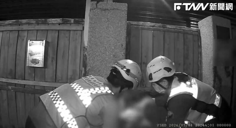 失控襲警還砸救護車！花蓮男酒後暴走毀公物　警依法追責：公權力不容挑戰